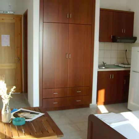 Ferienwohnung To Kamari Aspous Exterior foto